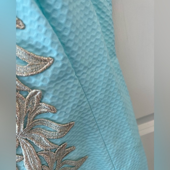 Lilly Pulitzer Size 2 Pearl Shift Dress in Whisper Blue - Picture 7 of 15